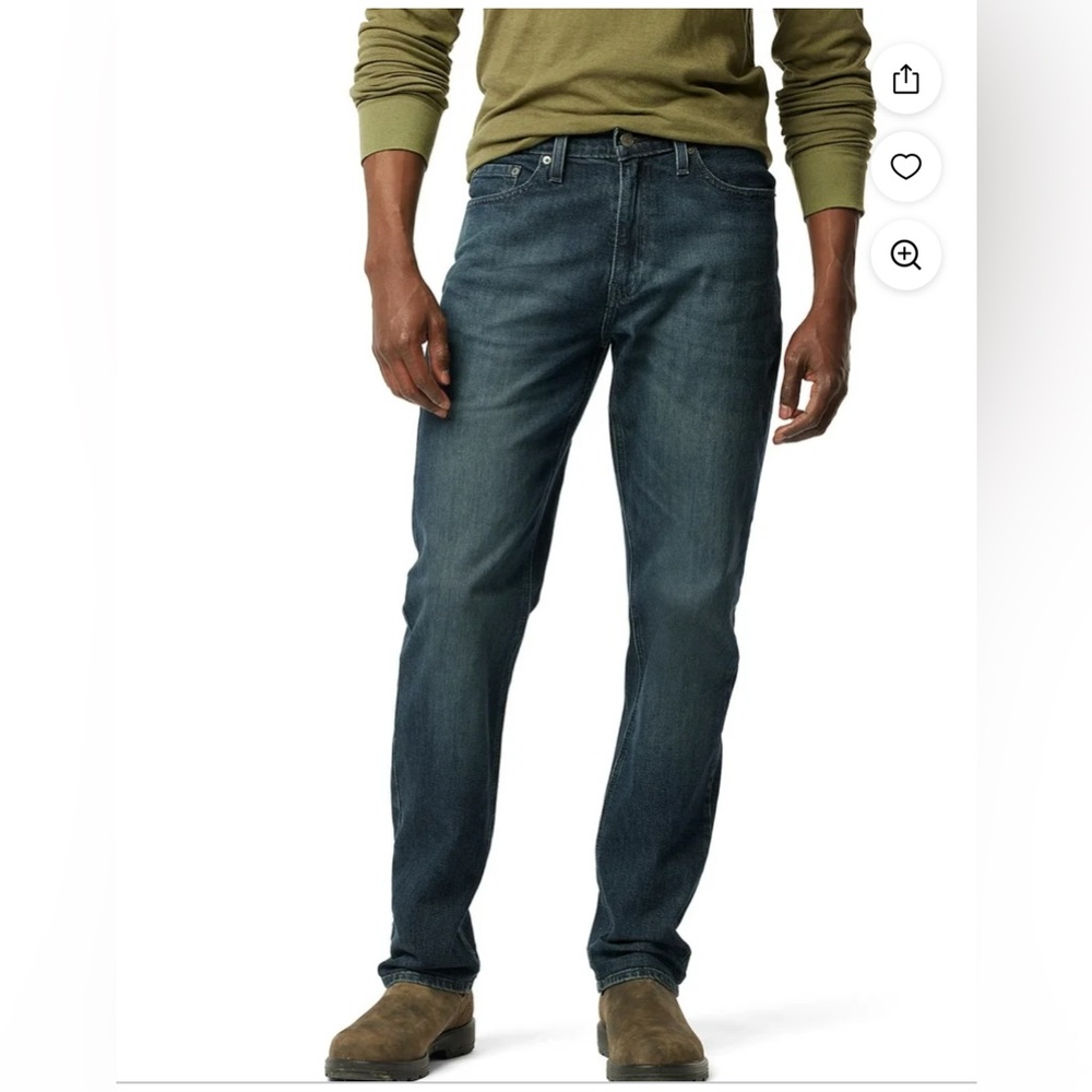 NWT MENS Signature by Levi Strauss Dark Blue Athletic Jeans 32x32